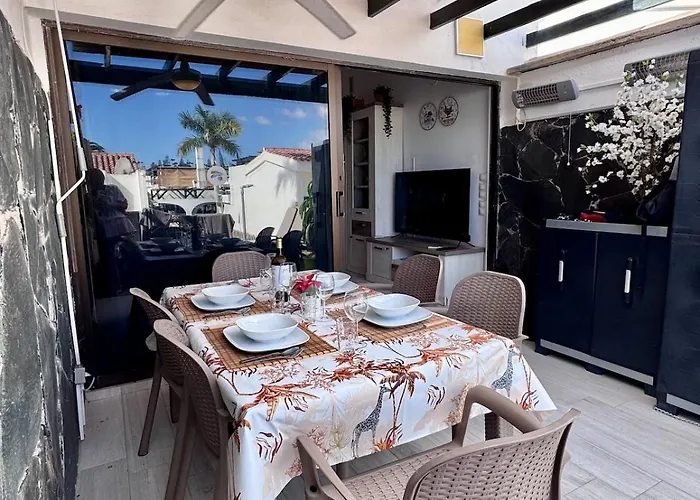 Villa 36 *